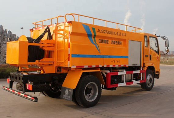 Howo 4x2 SEWAGE SUCTION TRUCK WITH SEWAGE PUMP FOR SALE