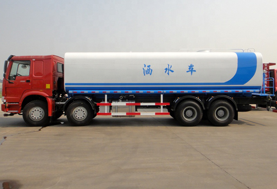 Sinotruk 8x4 howo water fuel tanker truck capacity for sale