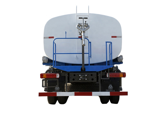 Sinotruk Howo 6x4 water tank truck price on sale in saudi arabia