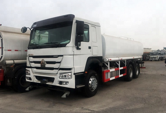 Sinotruk 6x4 Howo 371hp used Water Tanker Truck 25cbm for sale