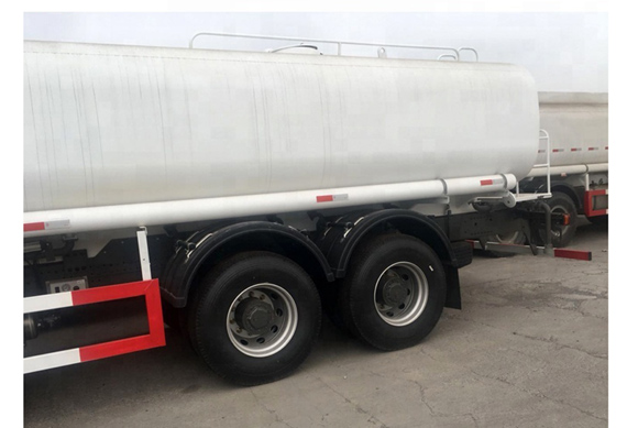 Sinotruk 6x4 Howo 371hp used Water Tanker Truck 25cbm for sale