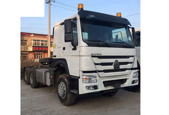 Sinotruk HOWO 420 Tractor truck Trailer 6x4 low price For Sale