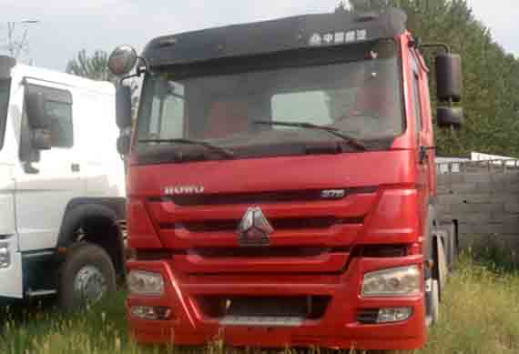 Used and new tractor supply truck with tool box for Myanmar