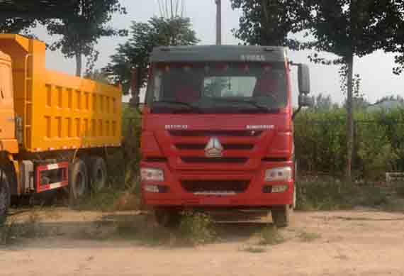 Cheap Price Howo 375HP 6x4 10 Wheeler Tractor Head Used Truck For Sale
