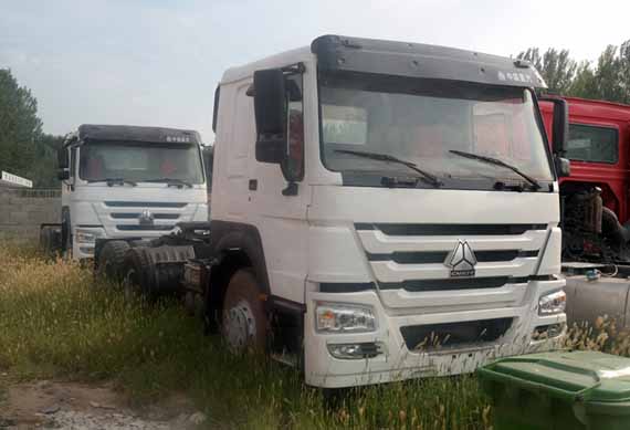 China heavy duty truck 336hp used SINOTRUK HOWO trailer head truck tractor truck