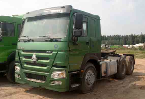 Cheap price Direct selling Used HOWO brand 420hp 6x4 tractor truck in Africa