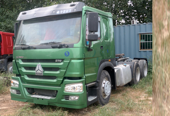 Used HOWO Tractor Truck 6X4 Sinotruk Trailer Head Truck 30-40 Ton for Sale