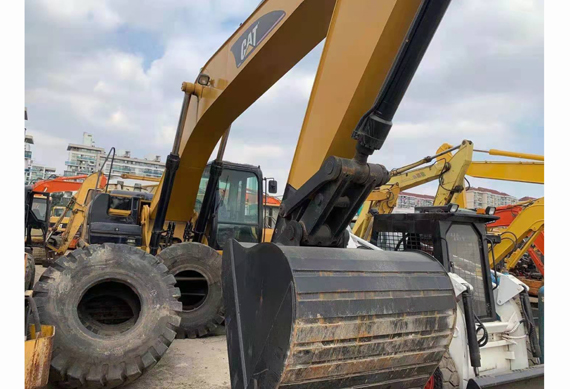 CAT 320D in Stock, Shanghai, China