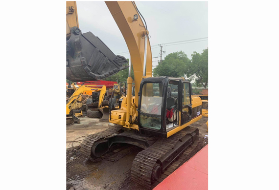 CAT 320C in stock. SHANGHAI, CHINA