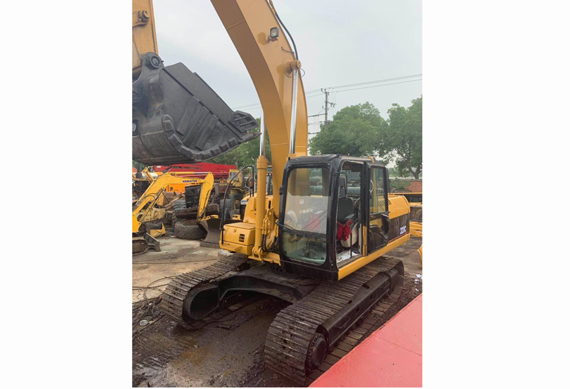 CAT 320C in stock. SHANGHAI, CHINA