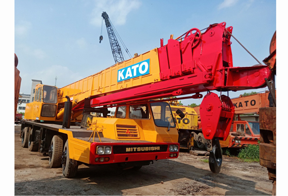 used japan crane used original kato NK500E 50T truck crane for sale in china